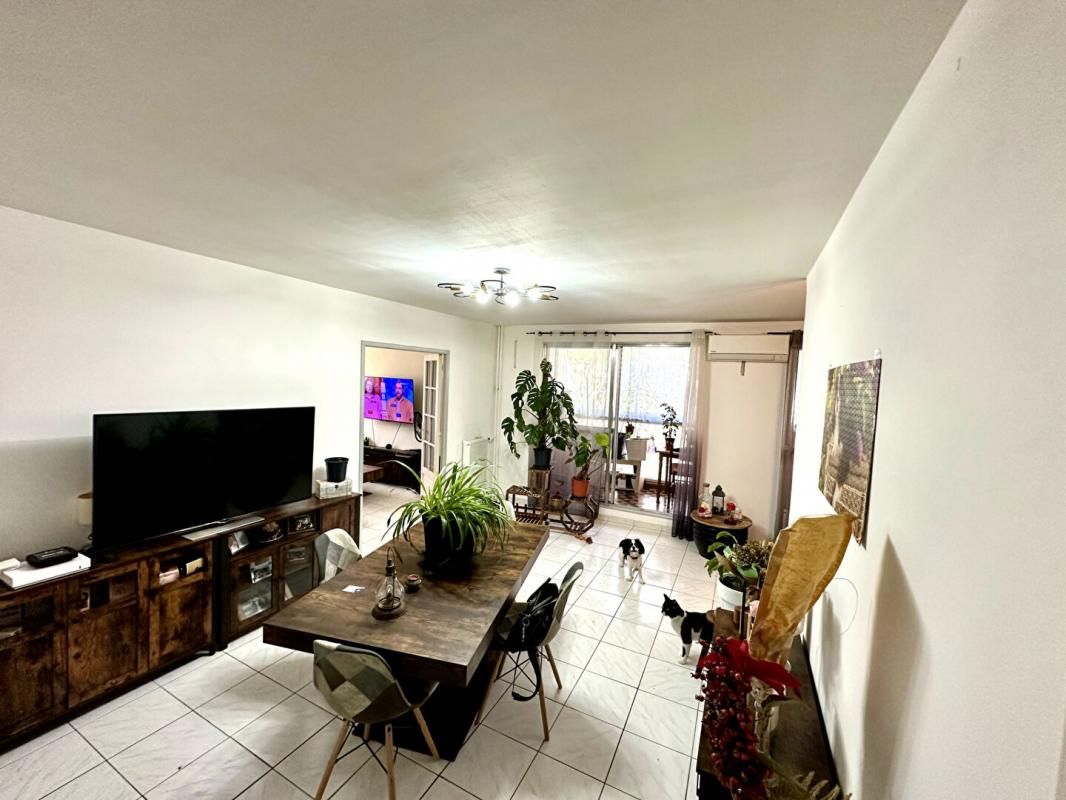 VITROLLES Appartement de type 4 85m² 1er étage 1