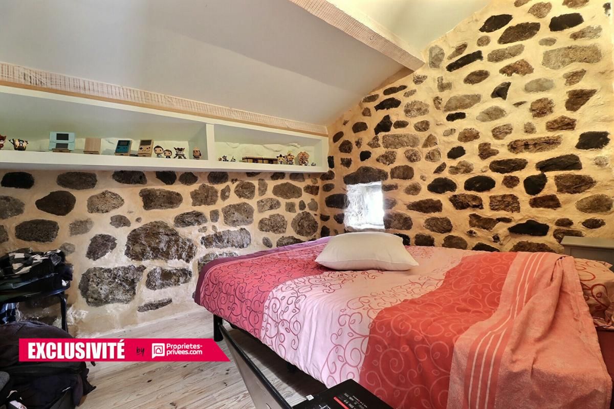 BURZET Burzet maison de village 4 pièce(s) 55 m2 Burzet 3