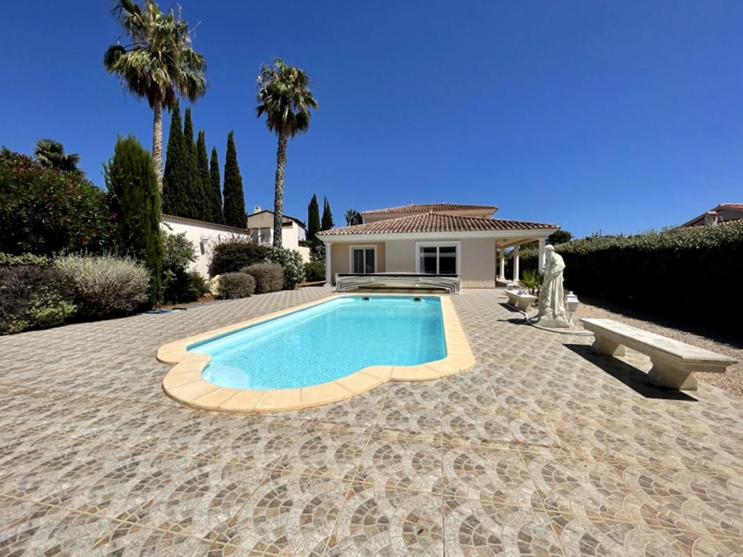 BANDOL Propriété à Bandol avec dépendance 4