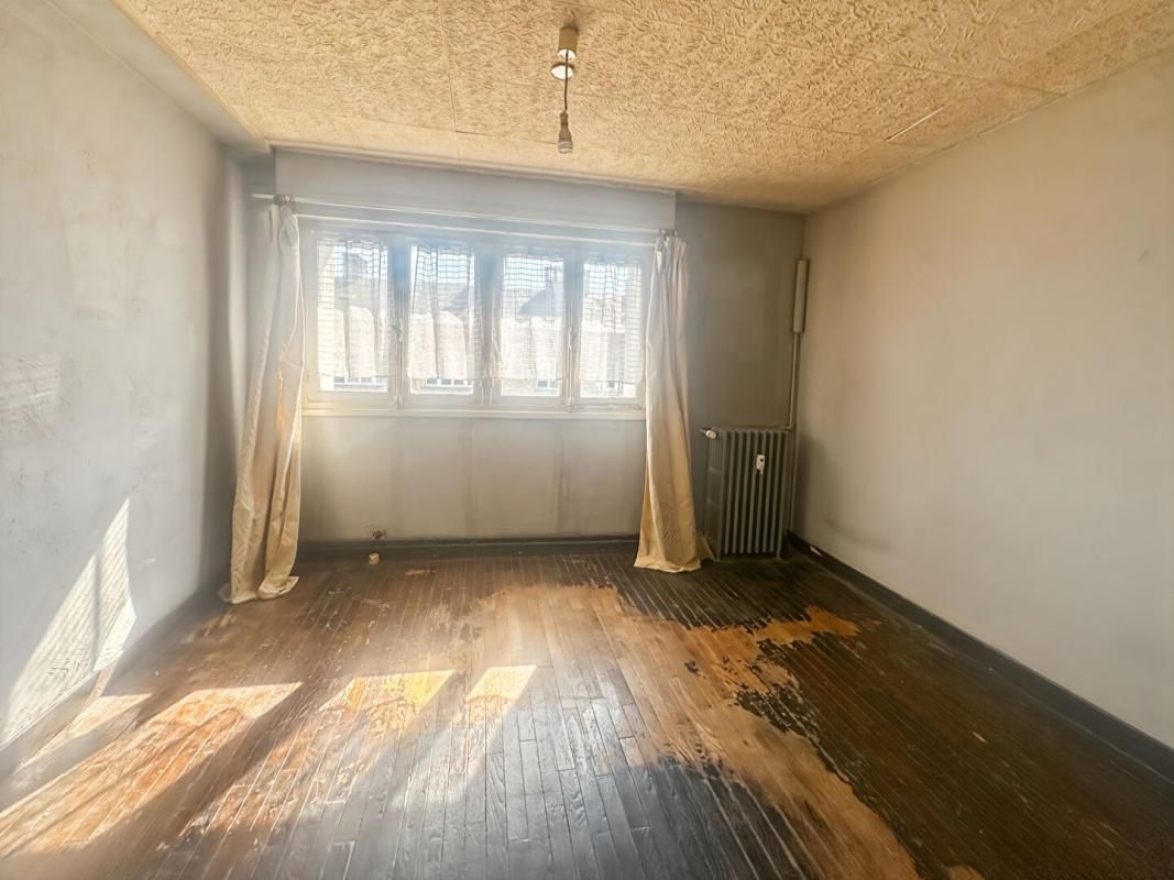 NOUVEAUTÉ ? STUDIO À SAISIR EN CENTRE-VILLE DE SEDAN