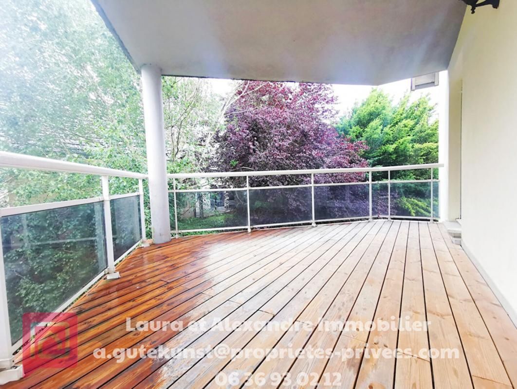 Vente Appartement F3 de 83 m2 + garage double + 2 grands parkings
