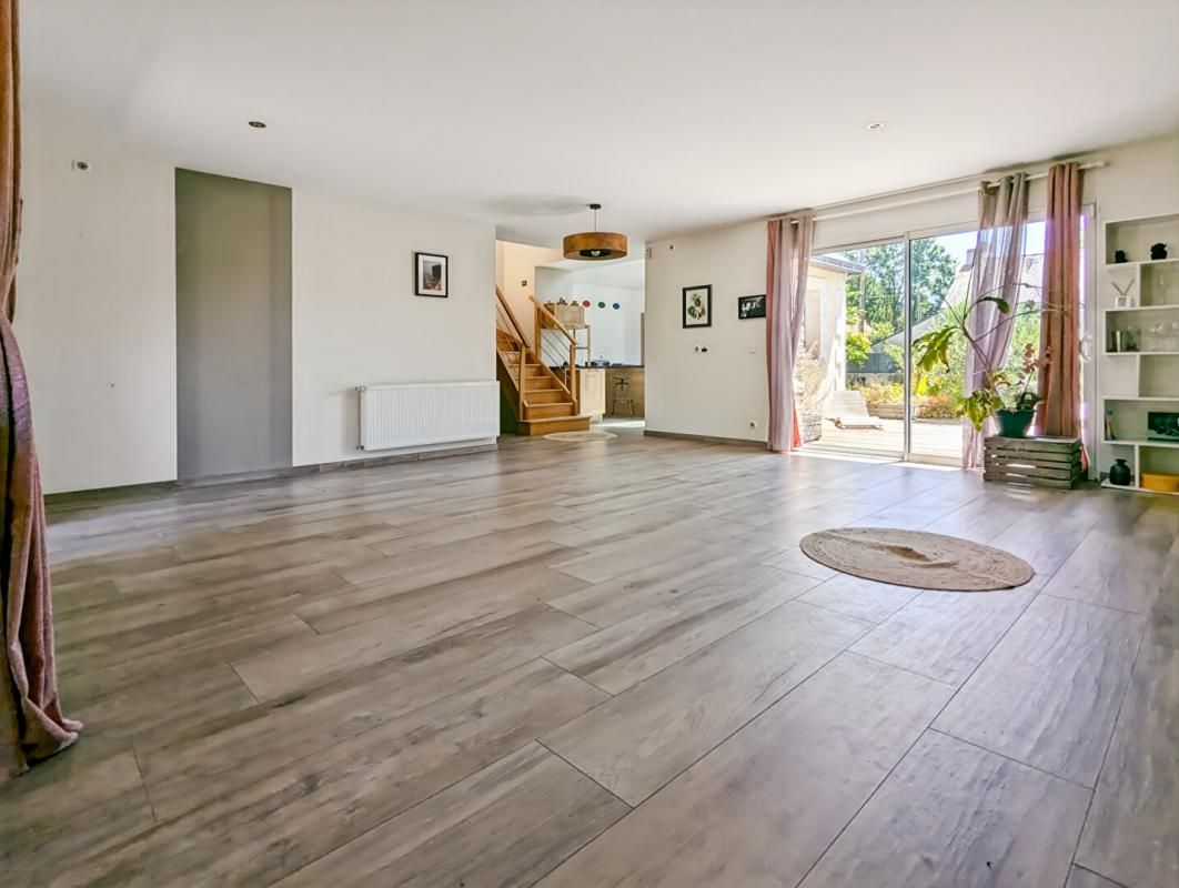 CAMPBON Maison 6 pièce(s) 135 m2 et studio indépendant 3