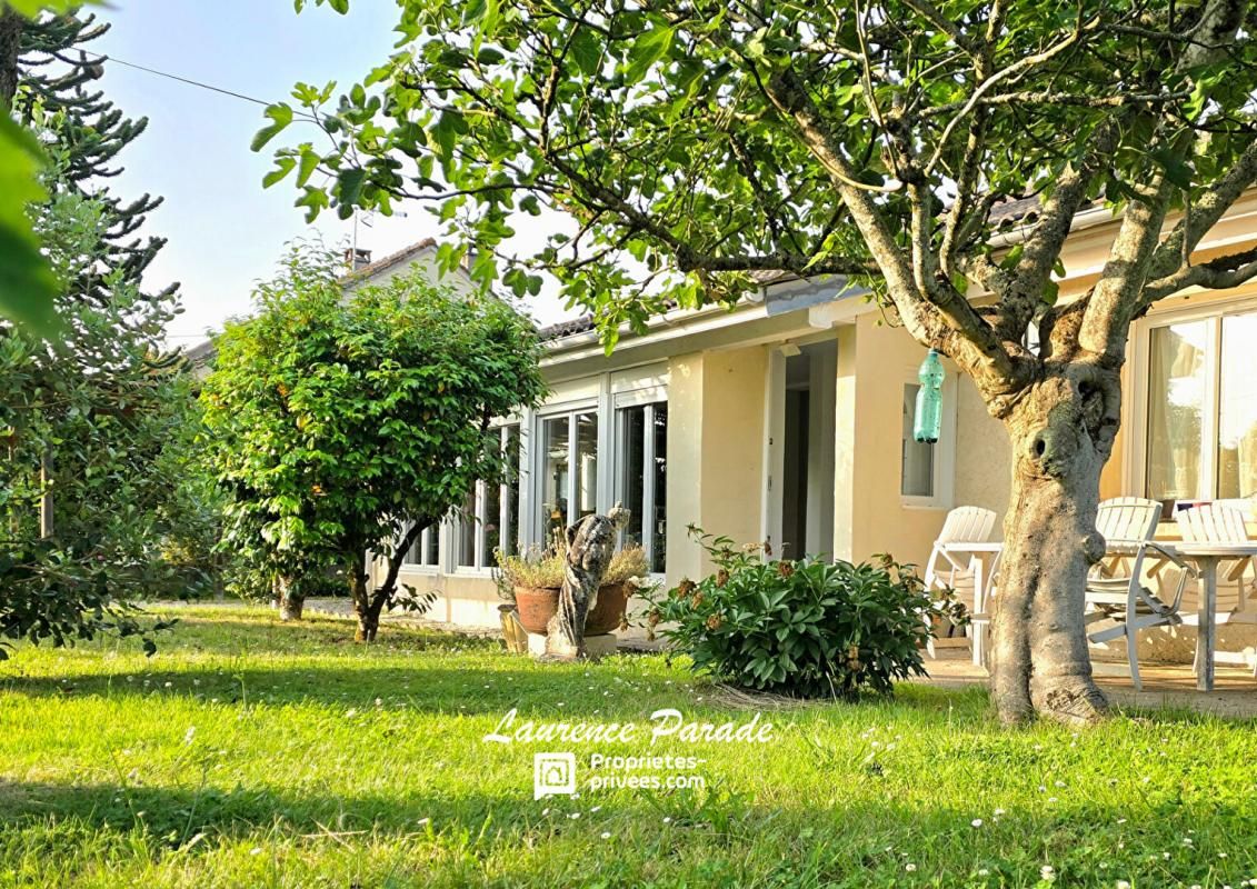 MUSSIDAN Maison de plain pied avec jardin garage 1