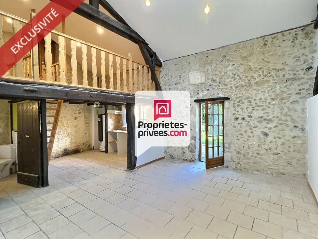 CHANCELADE Superbe T1bis d'env. 42.5m²  rénové avec mezzanine, petit jardin et parking privatif sur CHANCELADE (24650) 2