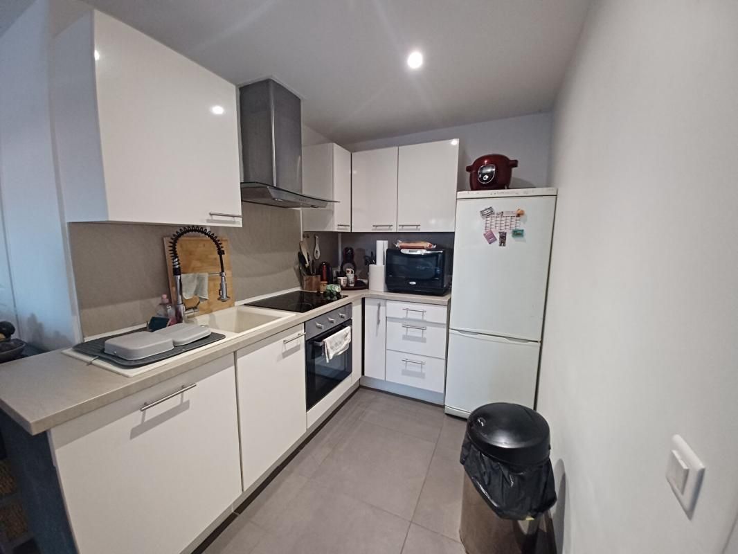 GRASSE Appartement Grasse 2 pièce(s) 42 m2 rez de jardin 3