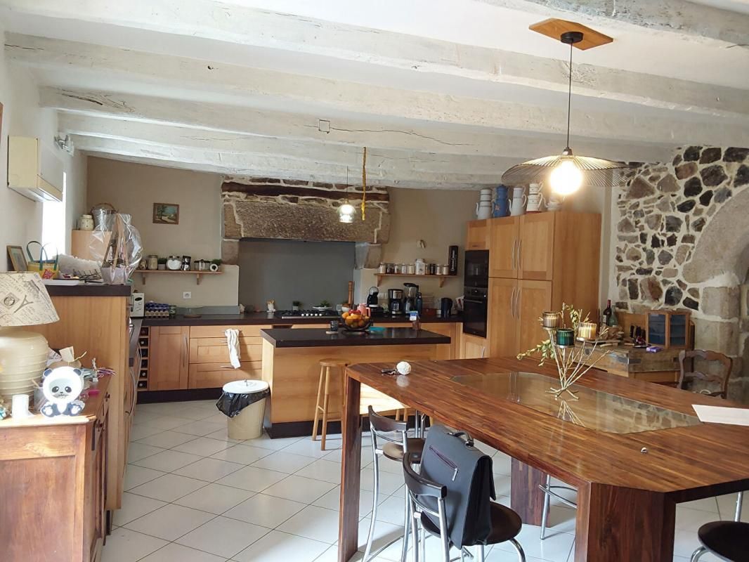 PLUSQUELLEC Maison Plusquellec 6 pièce(s) 128 m2 3