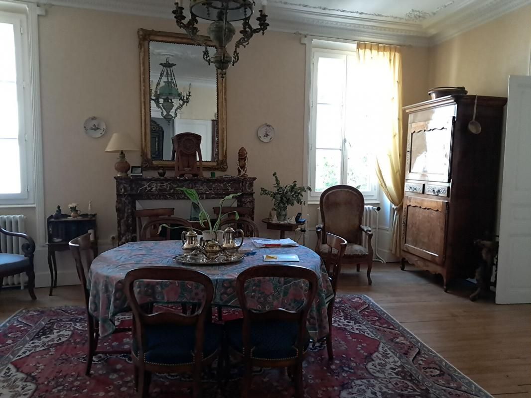 CHALON-SUR-SAONE Appartement 5 pièce(s) 143 m2 3
