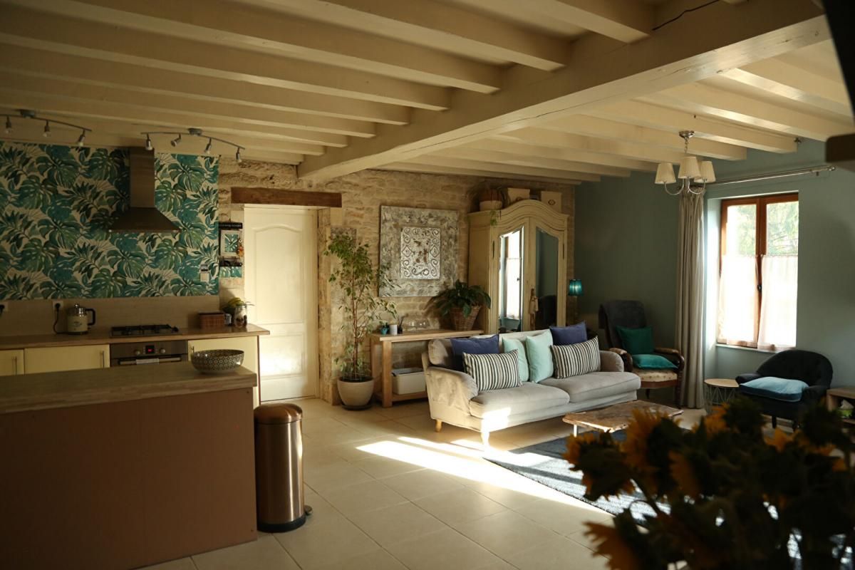 SAINT-PIERRE-DE-L'ISLE Maison Saint Pierre De L Isle 12 pièce(s) 397 m2 3