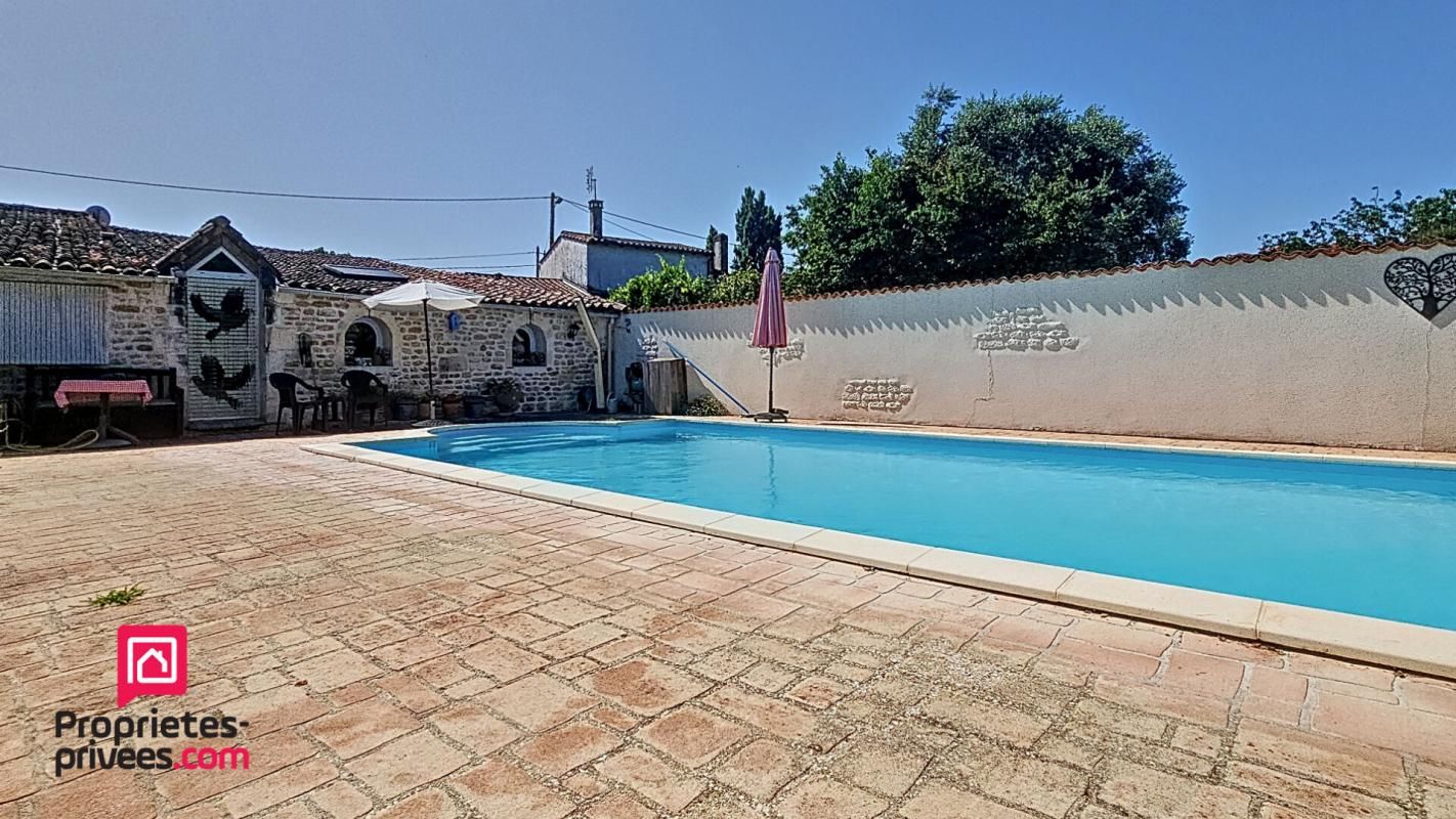 ETAULES MAISON DE CHARME 7 PIÈCES, PISCINE, GARAGE 2