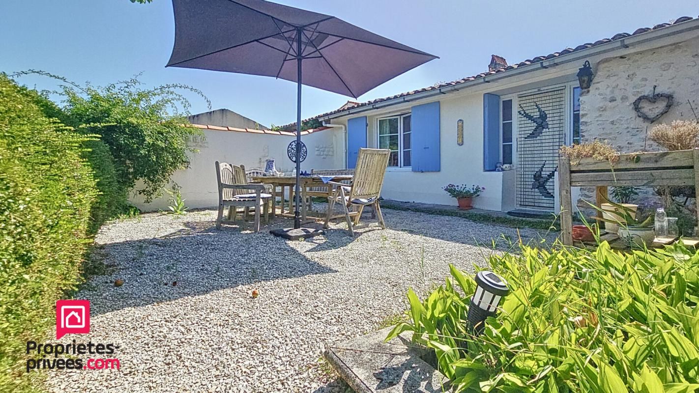 ETAULES MAISON DE CHARME 7 PIÈCES, PISCINE, GARAGE 3