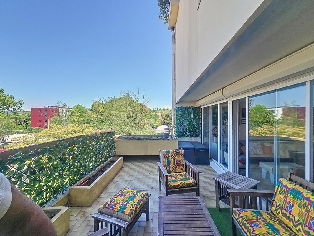AIX-EN-PROVENCE Appartement 3 pièce(s) 74 m2 1