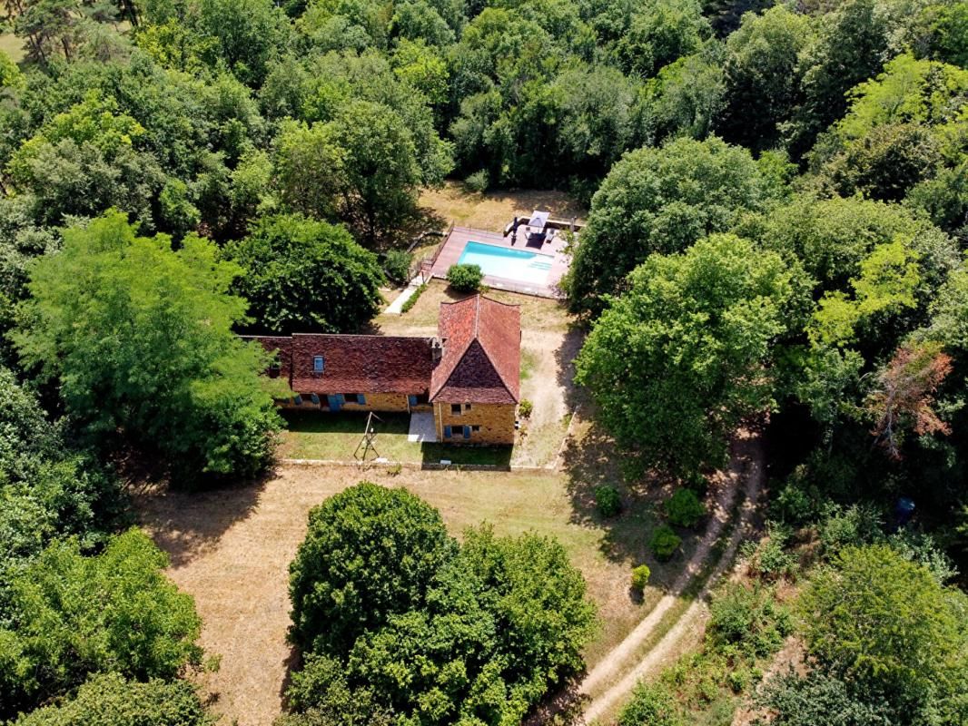 LE BUGUE Maison en pierre avec piscine ? Cadre d'exception à 5 min du Bugue 4