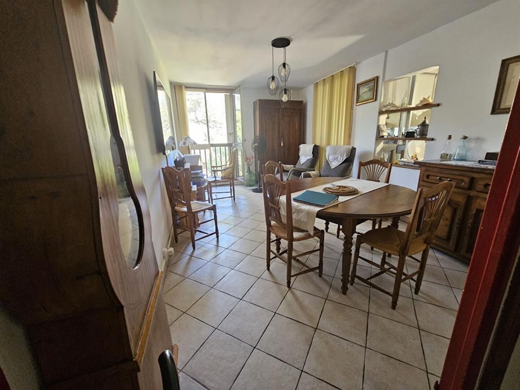 Appartement Istres 4 pièce(s) 76 m2 - Résidence calme avec ascenseur et possibilité de Garage