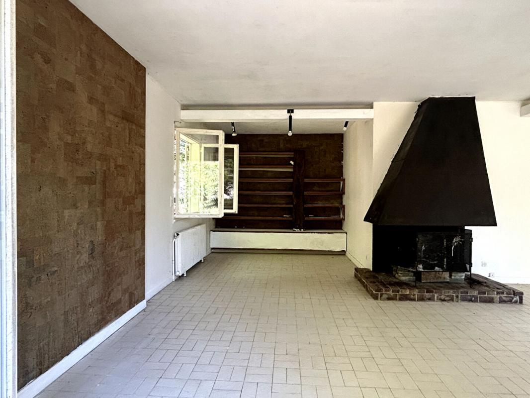 GARCHIZY MAISON À BEAU POTENTIEL PROCHE NEVERS 3