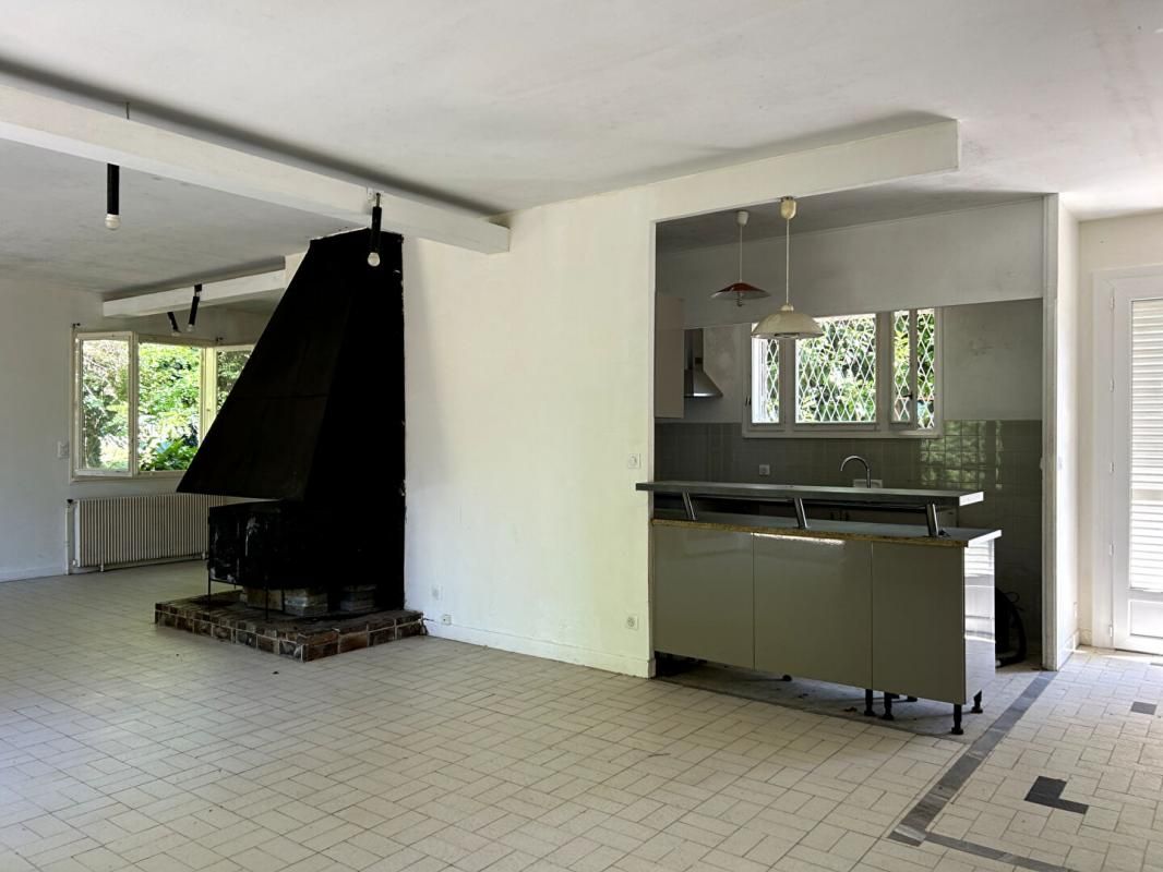 GARCHIZY MAISON À BEAU POTENTIEL PROCHE NEVERS 4