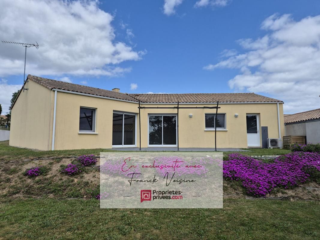 SÈVREMONT Maison A VENDRE à Sevremont St Michel Mont Mercure, Maison de plain-pied de 105 m2 avec 4 Chambres sur parcelle de 800 m2 env 1