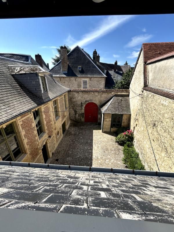 LAON Maison 6 pièce(s) 180 m2 1