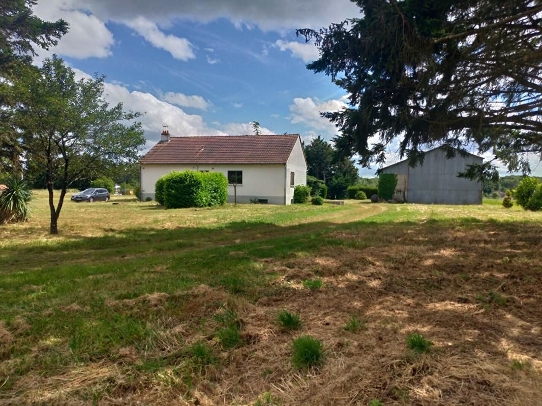 BOUZY-LA-FORET Maison 6 pièce(s) 104 m2 2
