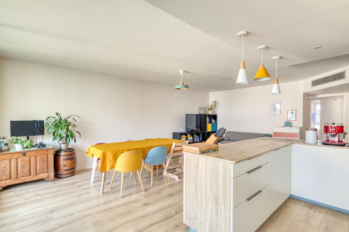 LYON-7E-ARRONDISSEMENT EXCLUSIVITE - Rhône (69) - Lyon 7ème - Appartement 4 pièces 3