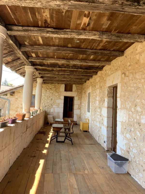 JAURE Ensemble demeure XVIII avec hangar et atelier d'exploitation 14 ha de terres 4