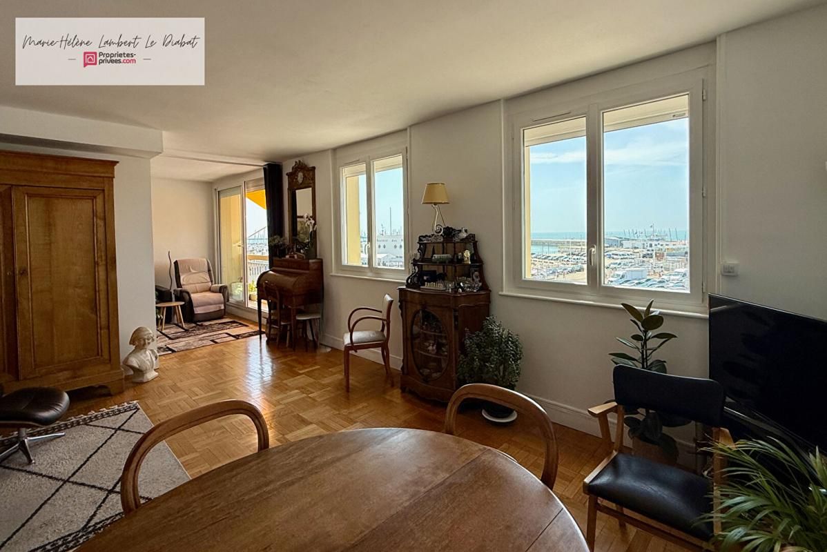 LE HAVRE SECTEUR EXCEPTIONNEL - À VENDRE - LE HAVRE VUE MER - APPARTEMENT T3 - 66 m2 - GARAGE - ÉTAT IMPECCABLE 3