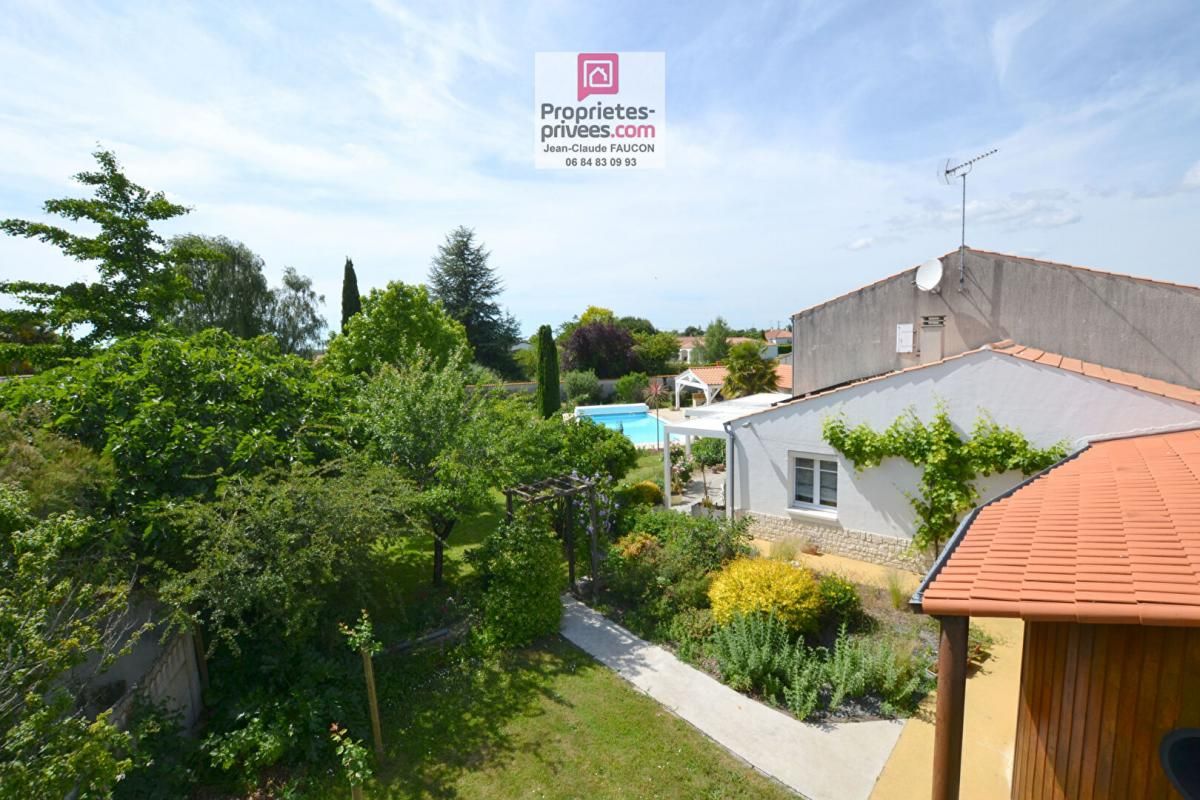 LUCON Maison 7 pièce(s) 186 m2 3
