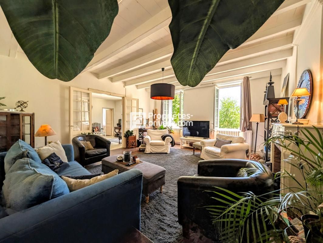 SAINT-DENIS-DU-PIN Maison bourgeoise Essouvert 9 pièce(s) 247 m2 REF 413946 3