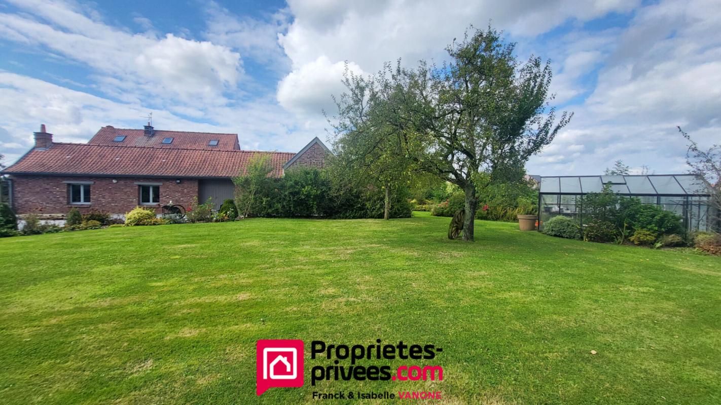 Exceptionnel corps de ferme au carré -  Verlinghem - 249 m²
