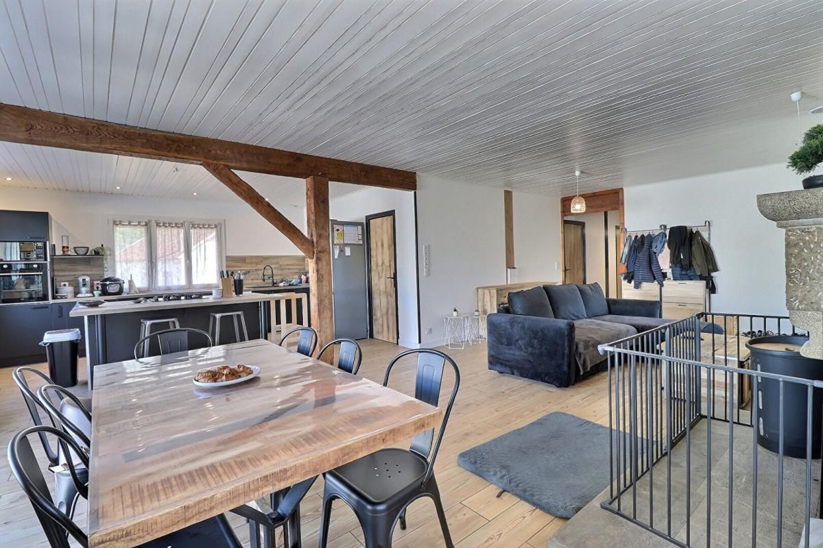 DETRIER Appartement 5P 151.65 m² + Terrasse à DETRIER (73110) 1