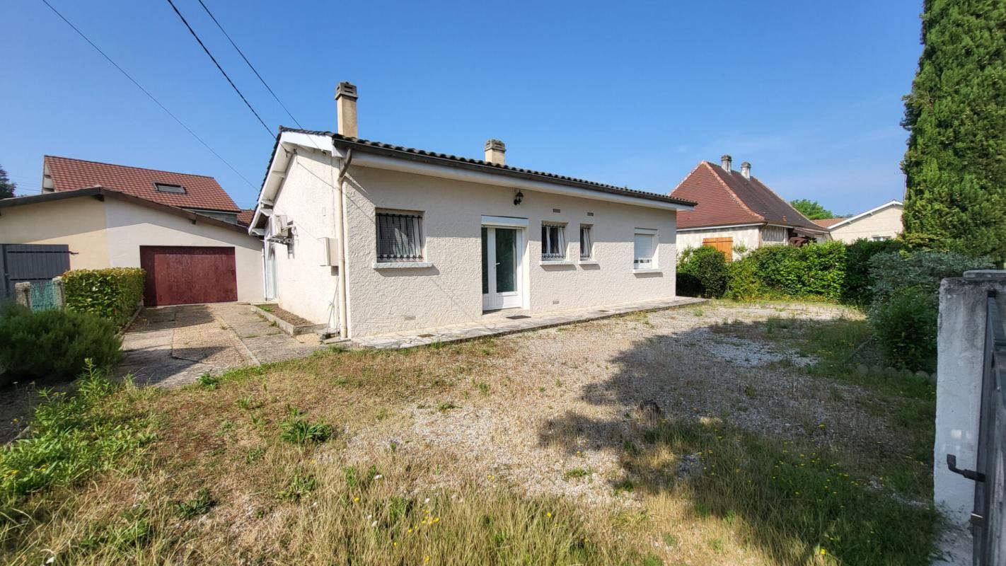 MUSSIDAN Centre ville  Mussidan  Maison  de 3 pièces principales avec garage et atelier cellier 2