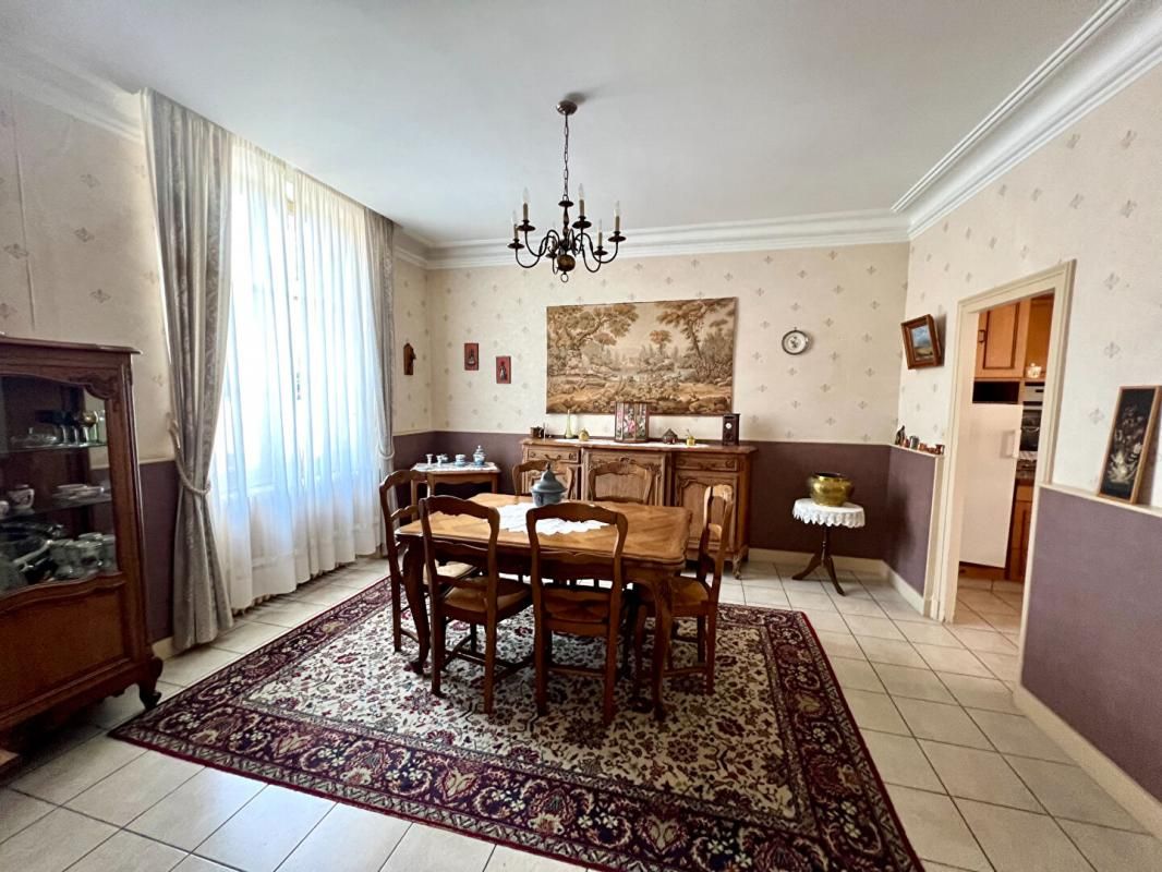 MONDOUBLEAU Maison de caractère 200 m2 3