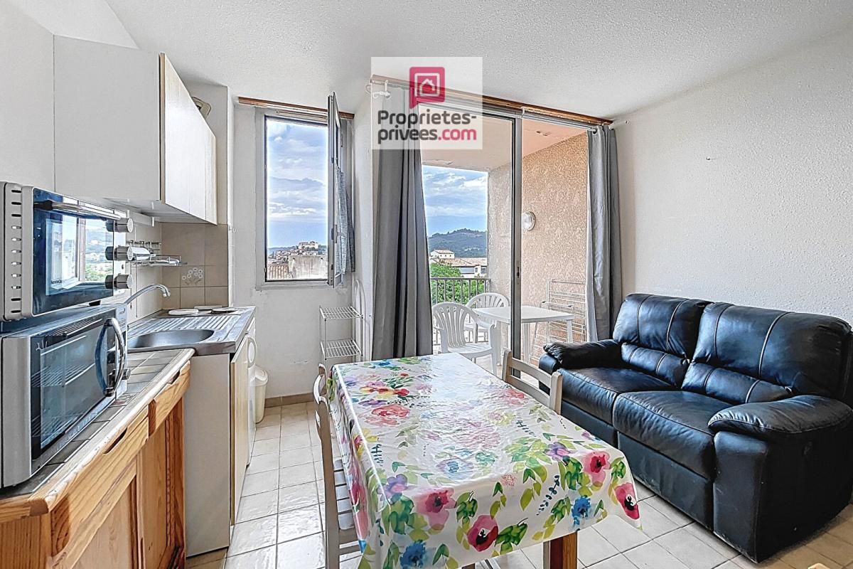 Studio meublé avec terrasse dans résidence sécurisée