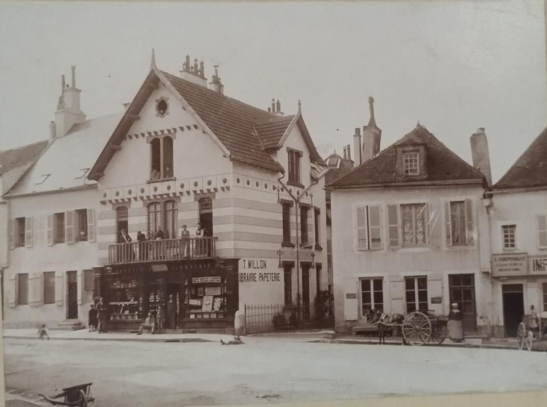 SEMUR-EN-AUXOIS 21140 SEMUR EN AUXOIS - Fonds de commerce LIBRAIRIE PAPETERIE 75 m2 4