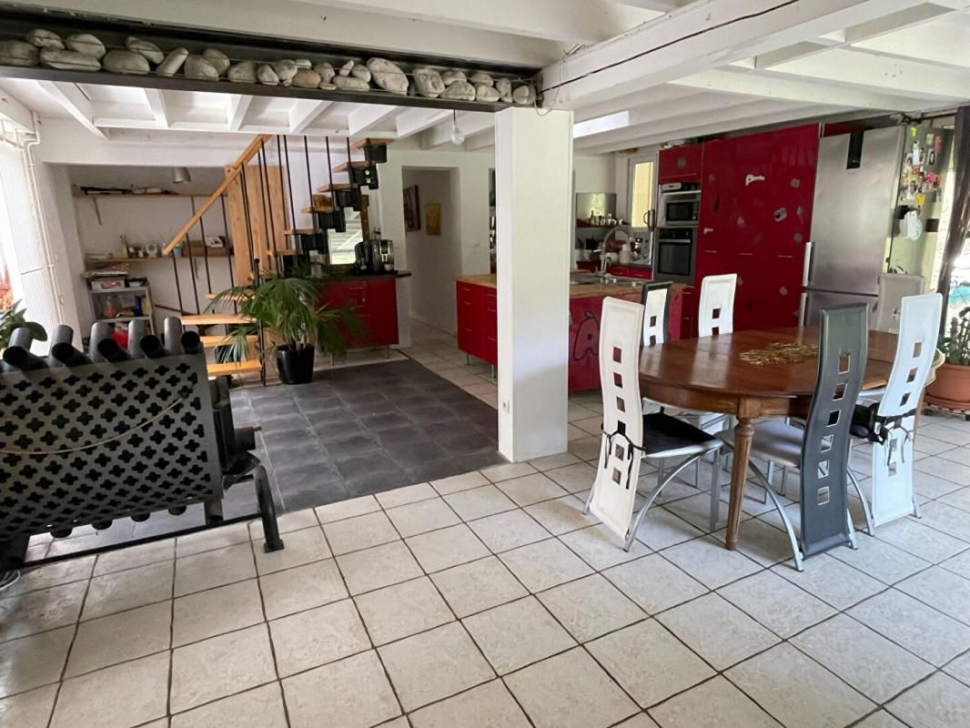 TARGON Maison Targon 8 pièce(s) 191 m2 3