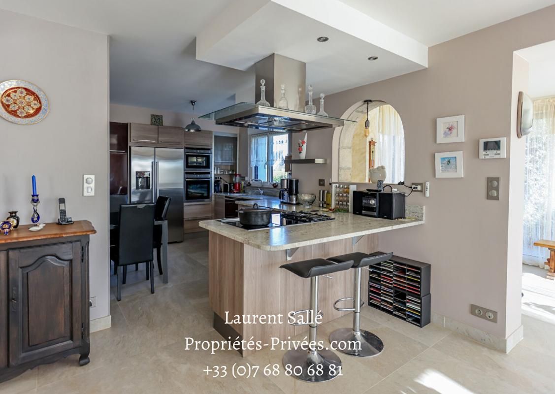 MUZILLAC Maison 10 pièces 261 m² 4