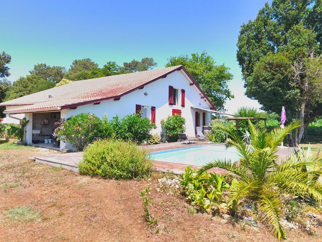 Maison Saugnac Et Cambran 5 pièce(s) 160 m2