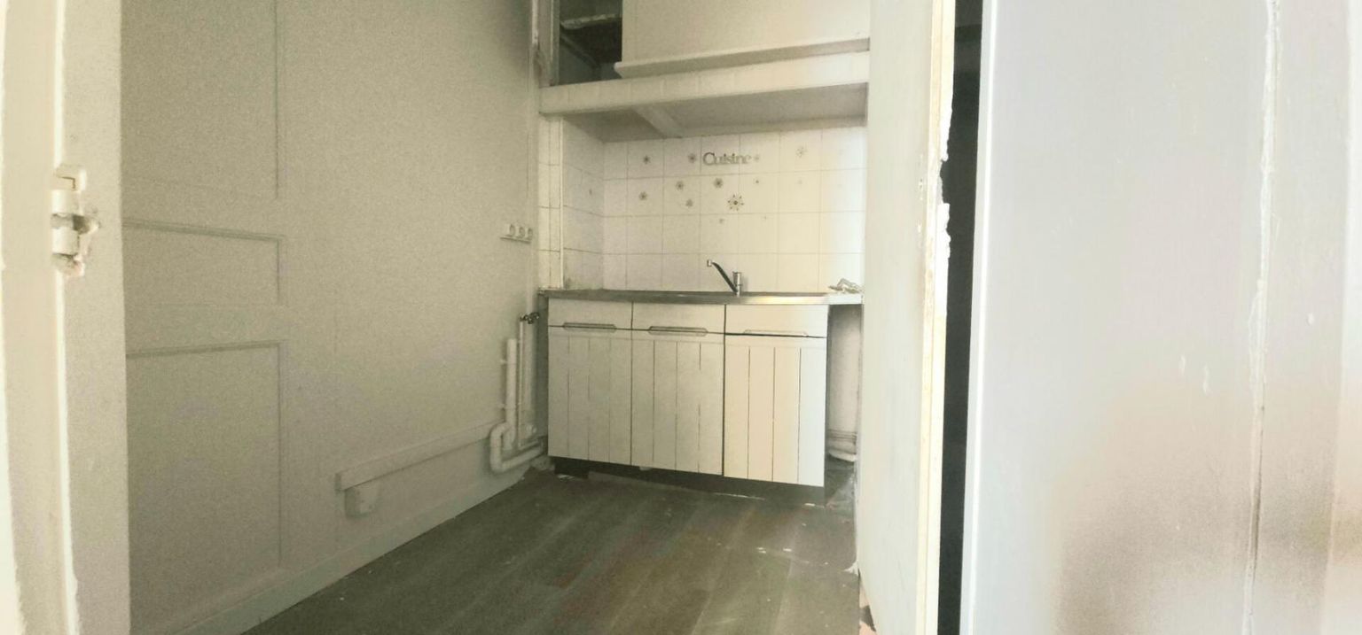 CASTELNAUDARY Immeuble Castelnaudary 4 pièce(s) 100 m2 4