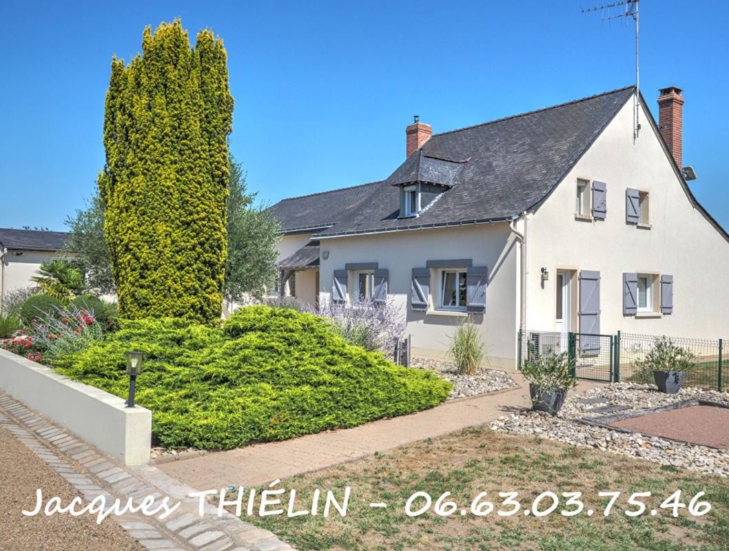 SAUMUR PROPRIÉTÉ 295 m² HABITABLES AVEC PISCINE ET TOUTES COMMODITÉS SUR PLACE 2