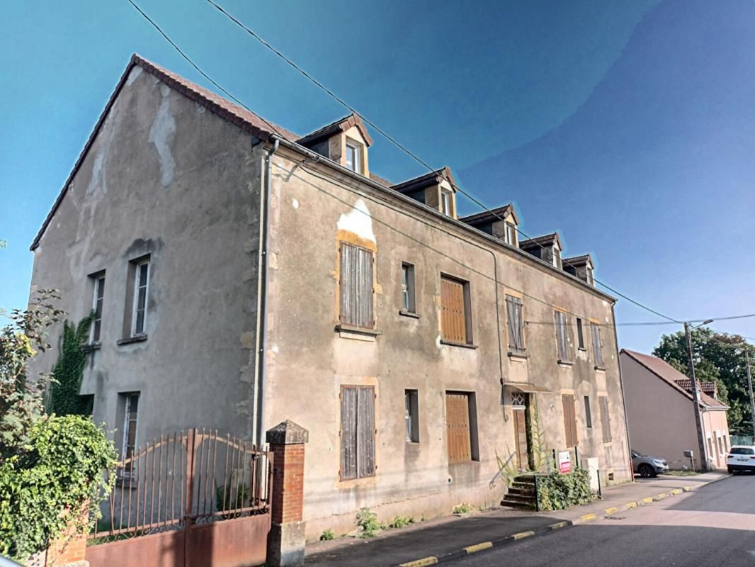 Immeuble de 600 m² à rénover