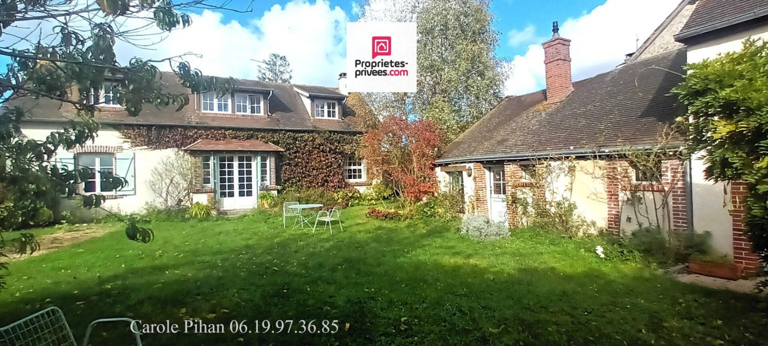 Maison Type longère avec maison d'amis sur un secteur prisé. A 3 minutes de Dreux et des commerces