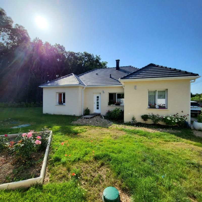 NONANCOURT Maison de 2024 de plain-pied, 120 m², Marcilly la Campagne (27320), 1 suite parentale, 2 chambres, 2 salles de douche, terrain de 1 187m² et parcelle boisée de 4 580m². Prix HAI : 289 000 2
