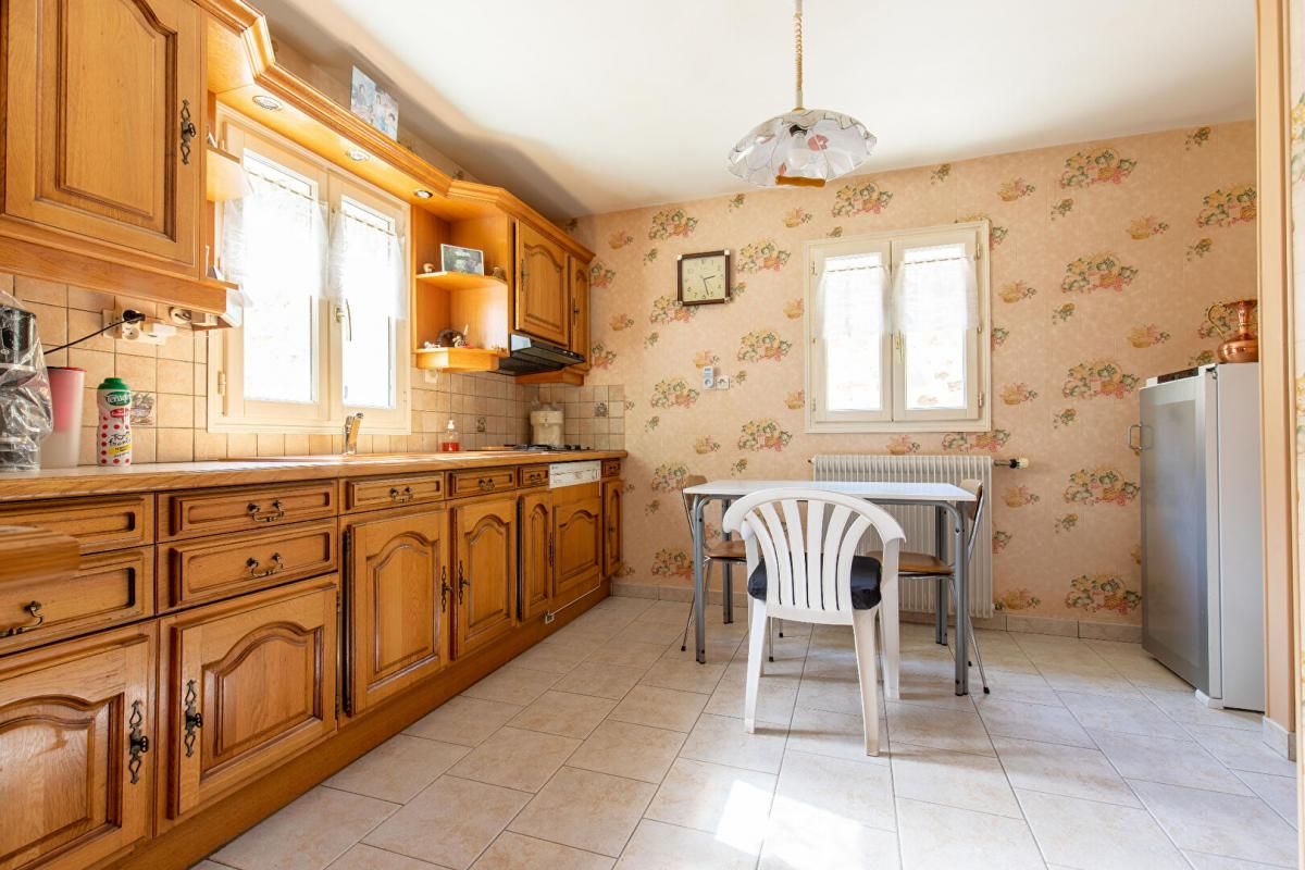 FREMAINVILLE Corps de ferme à vendre sur Frémainville 4