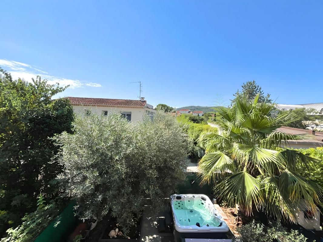 DRAGUIGNAN Maison Draguignan 5 pièces 4 chambres DRAGUIGNAN 4