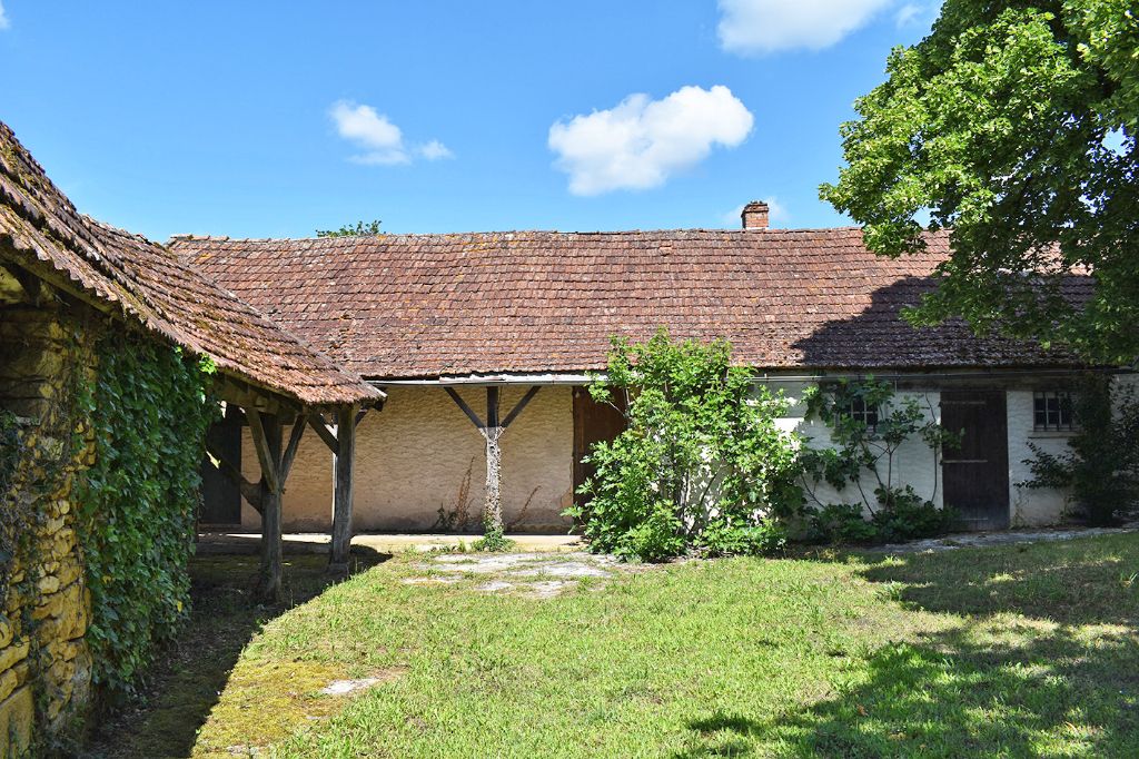 AUBAS corps de ferme 5 pièce(s) 95 m2 3