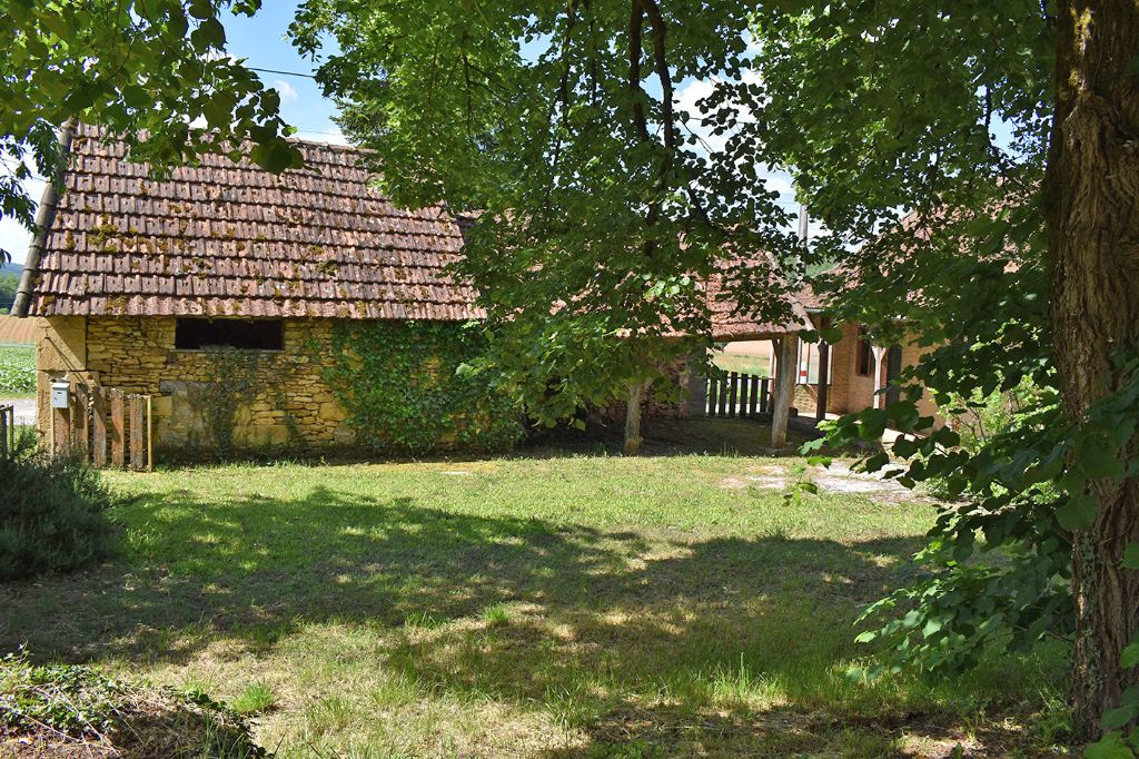 AUBAS corps de ferme 5 pièce(s) 95 m2 4