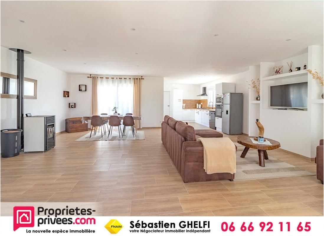 CONTRES maison de plain-pied avec 3 chambres-cellier-garage-terrasses 3