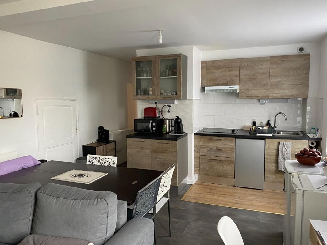 SALIES-DE-BEARN Spécial investisseurs : IMMEUBLE bonne rentabilité Salies-de-Béarn 2