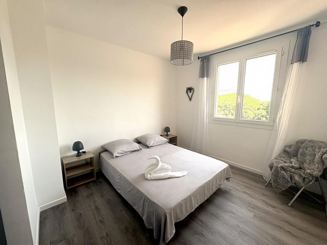 PORT-SAINT-LOUIS-DU-RHONE Appartement Port Saint Louis Du Rhone 3 pièce(s) 48 m2 4
