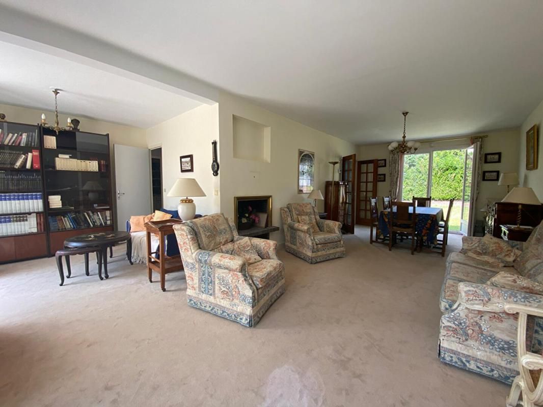 APREMONT Apremont 60300 / Maison / 138m2 / jardin 900m2 2