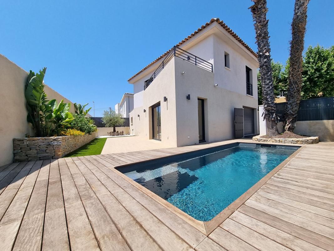 SAINT-CYR-SUR-MER Maison neuve T6 de 118m² avec piscine et garage 1
